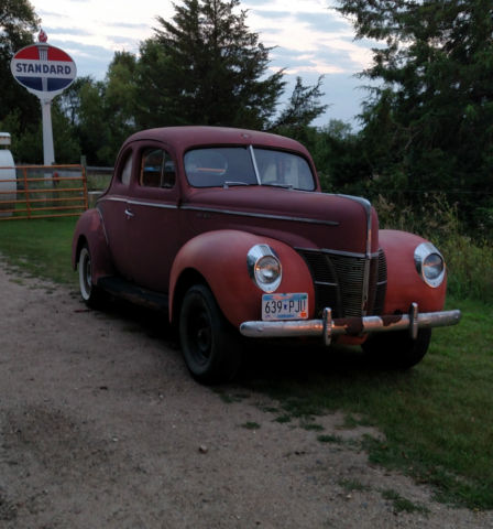 ford 1940 coupe deluxe