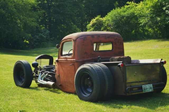 1942 Ford Rat Rod Pick-up Street Rod