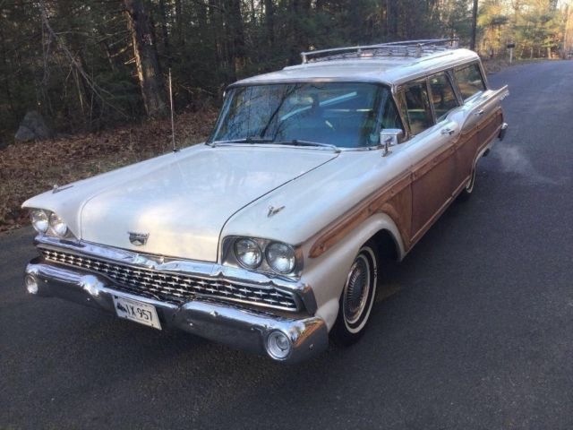 1959 ford country Squire nine passenger wagon.