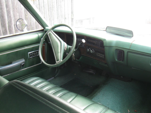 1976 Plymouth Volare Premier Wagon 4 Door 52l