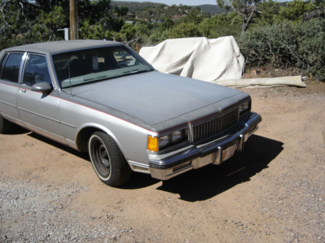 1986 Chevrolet Caprice Classic Brougham Sedan 4-Door 5.0L